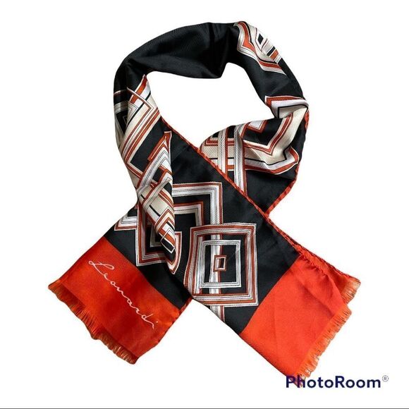 Vintage Leonardi Silky Scarf - Picture 2 of 6